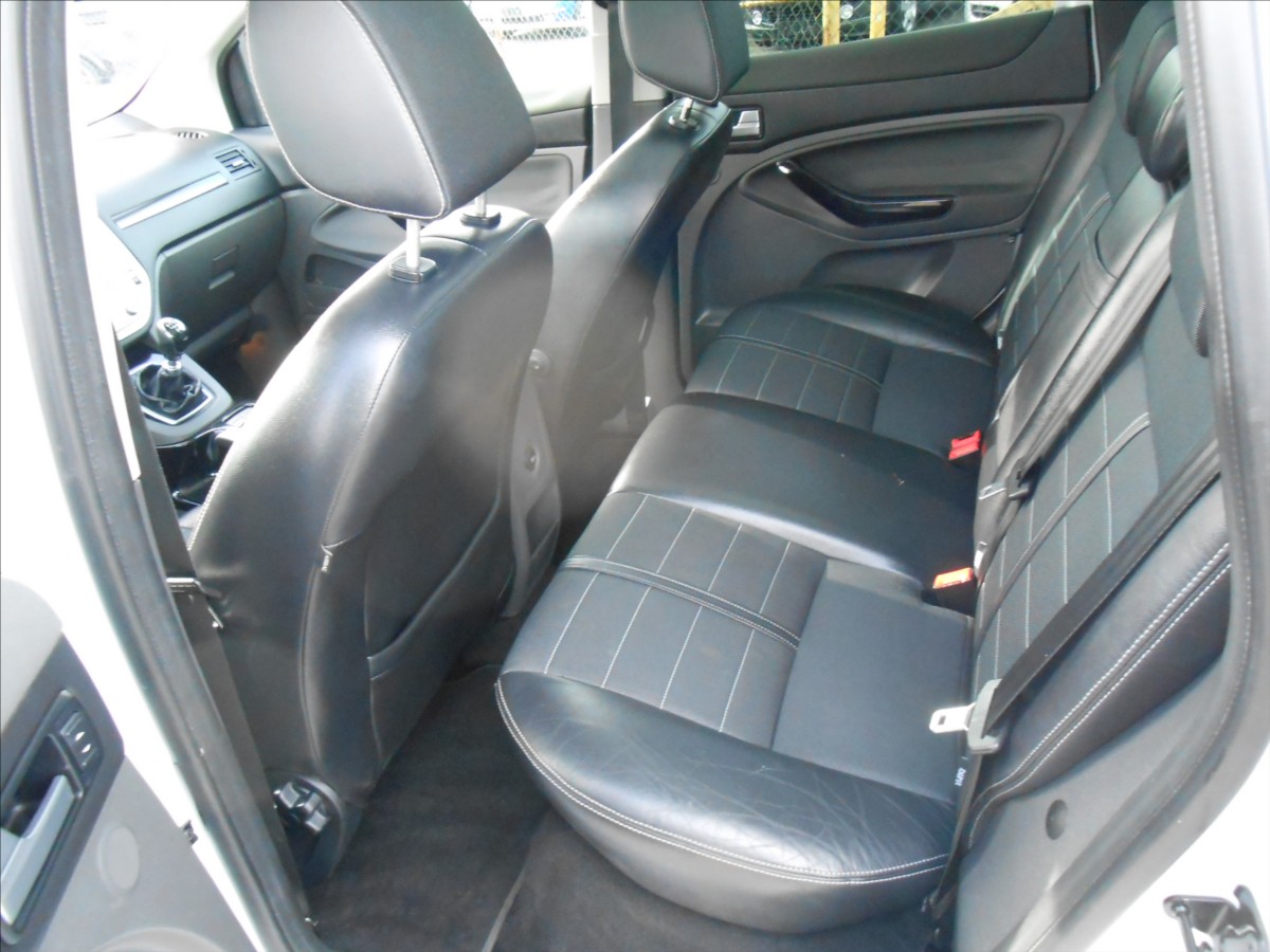 ford-kuga-2-0-103-kw-4-x-4-historie - 9