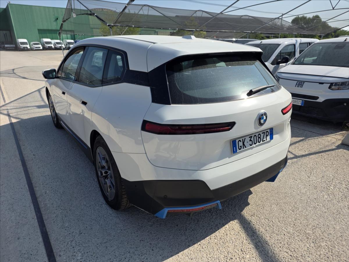 bmw-ix-0-0-xdrive-soh-97-06 - 1