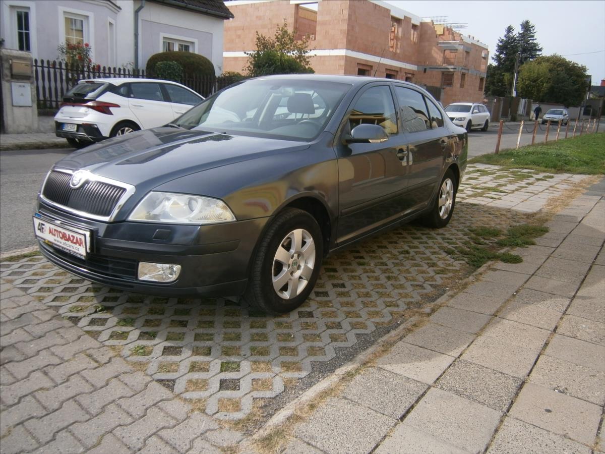 skoda-octavia-1-6-i-85-kw-klima - 2
