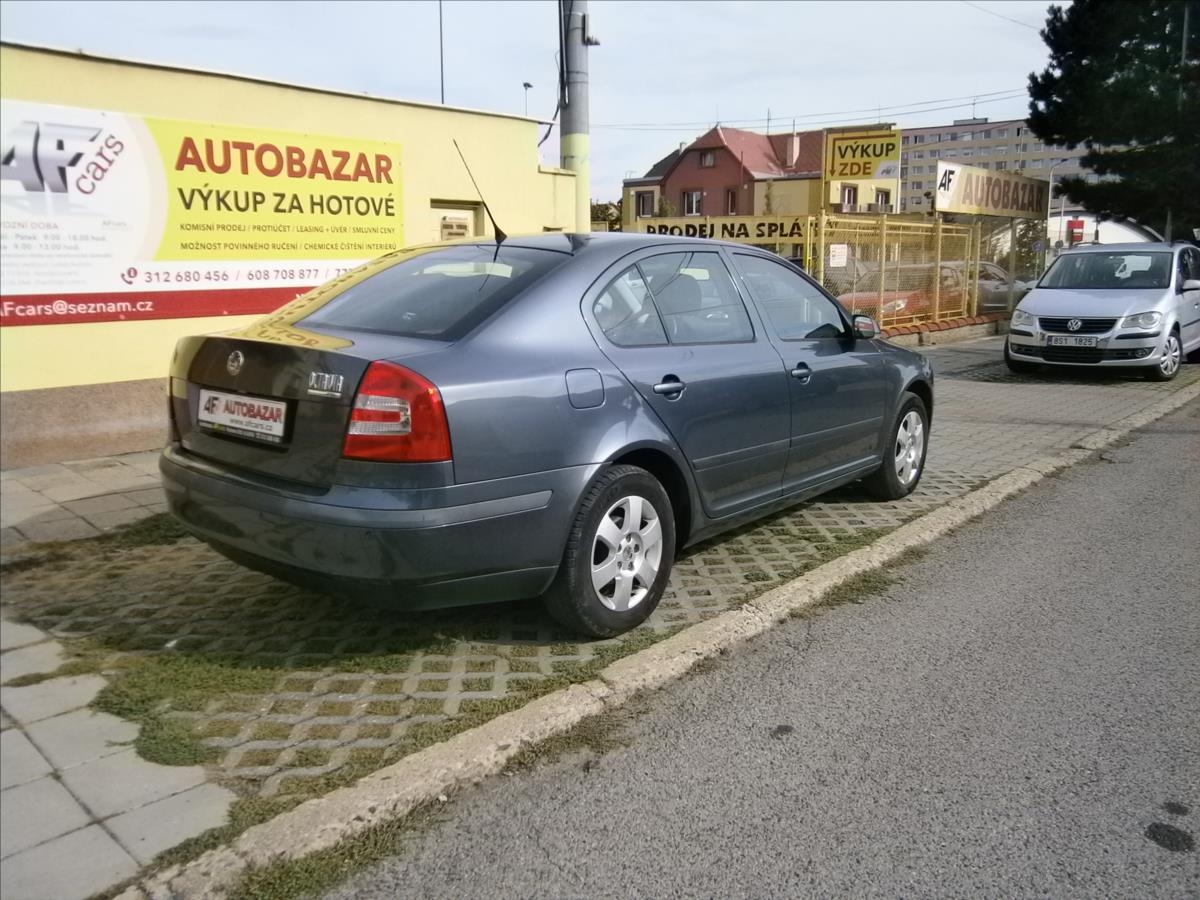 skoda-octavia-1-6-i-85-kw-klima - 4