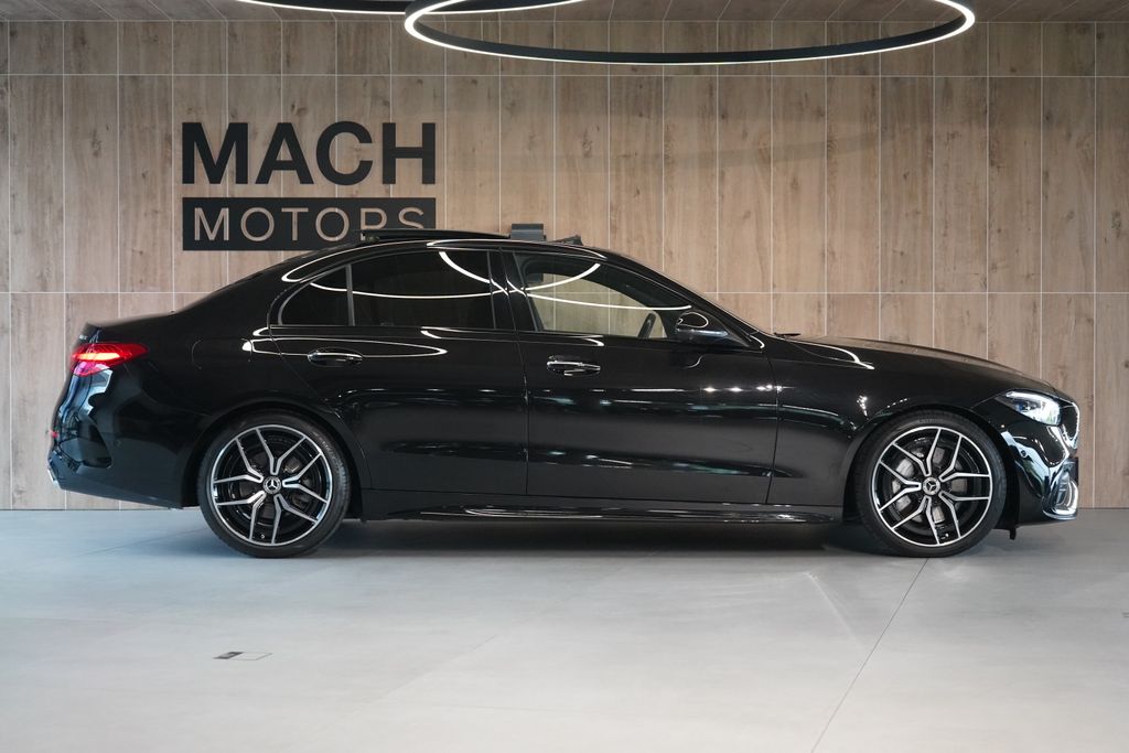 mercedes-benz-tridy-c-300d-4matic-amg-panorama-hud - 5