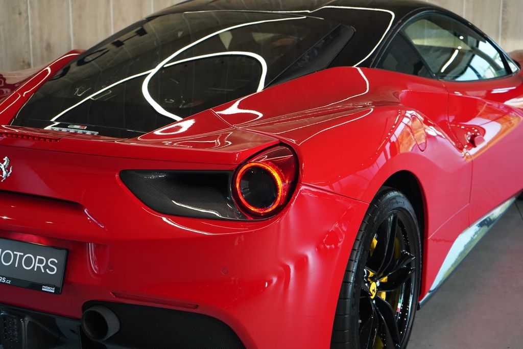 ferrari-488-lift-fullcarbon-camera-novitec - 9