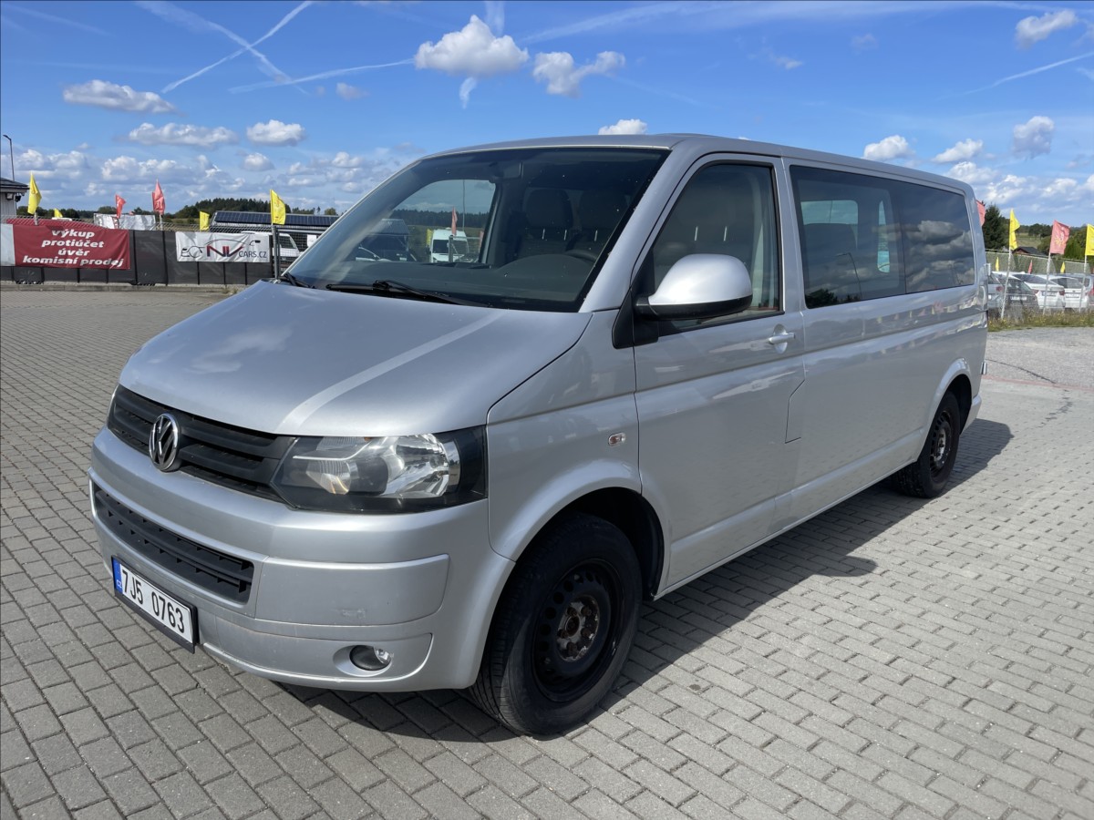 Volkswagen Transporter 2,0 TDI 103kw LONG 6míst Tažné bez koroze
