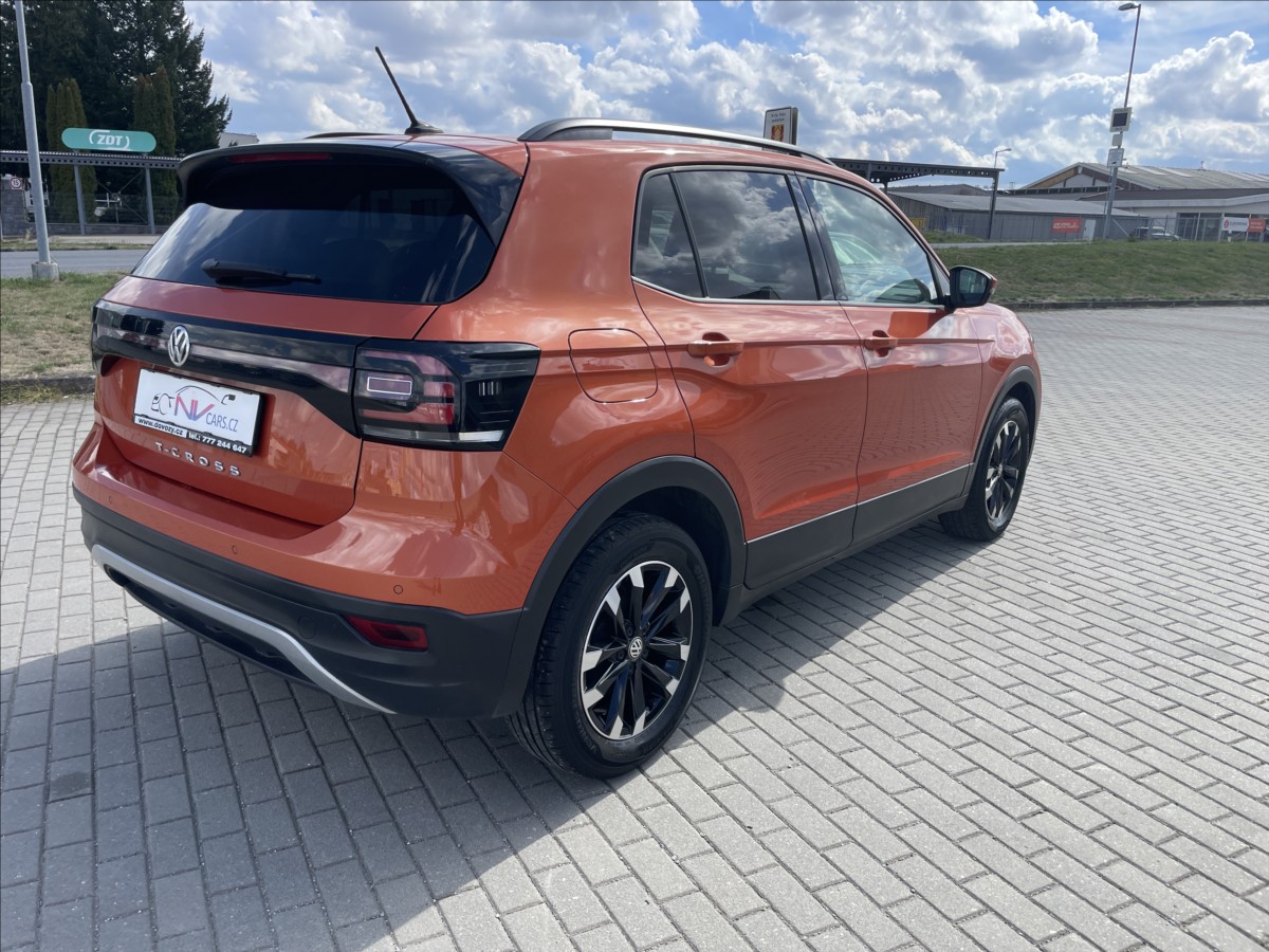 volkswagen-t-cross-1-0-tsi-70kw-radar-klima-odp-dph - 3