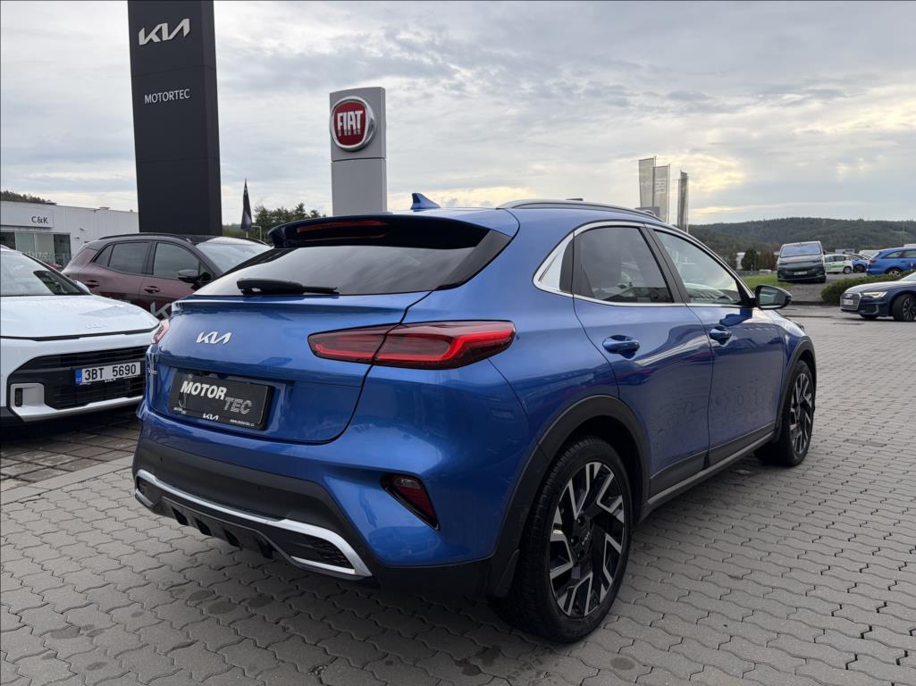 kia-xceed-1-5-t-gdi-gpf-7dct-top - 2