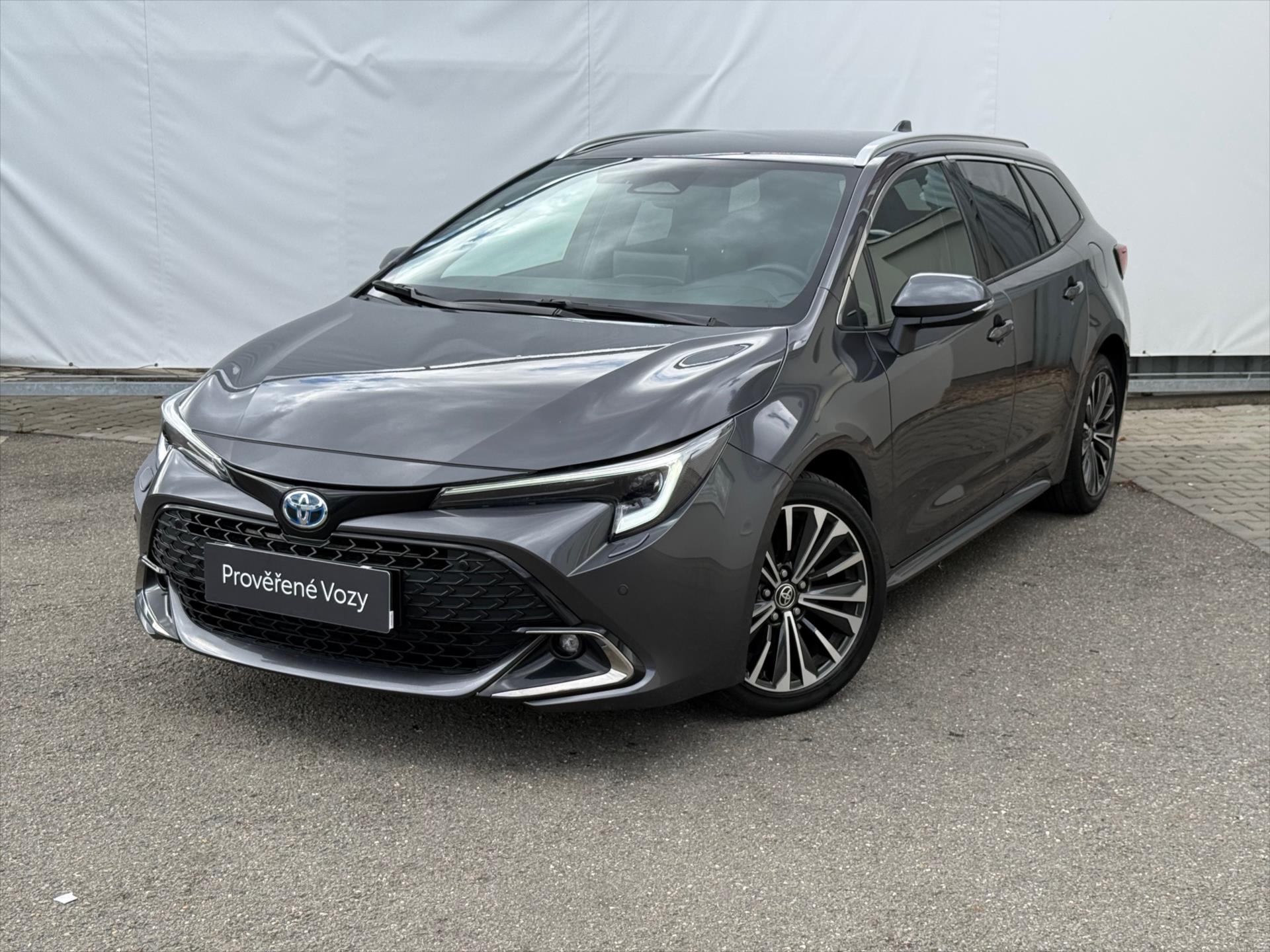 Toyota Corolla 1,8 Style, Hybrid