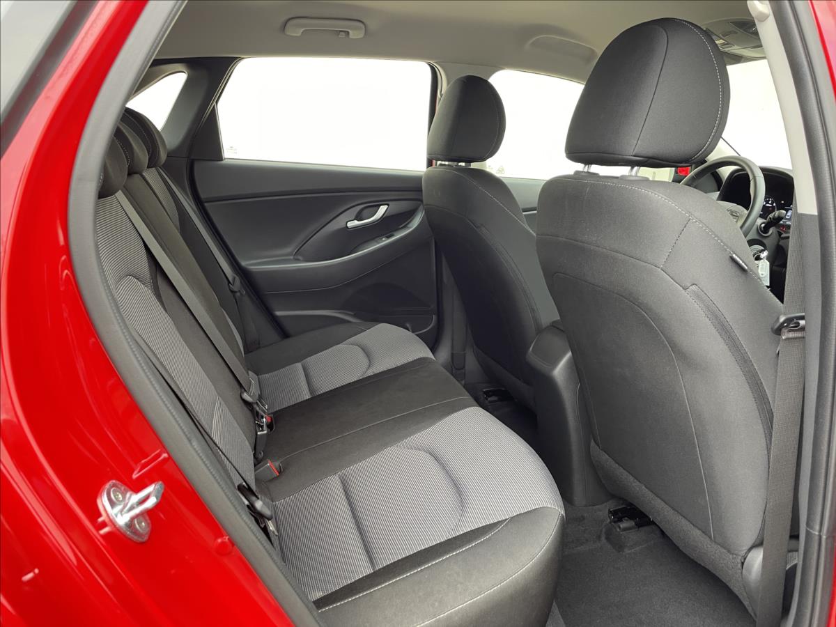 hyundai-i30-1-5-dpi-109k-comfort - 9