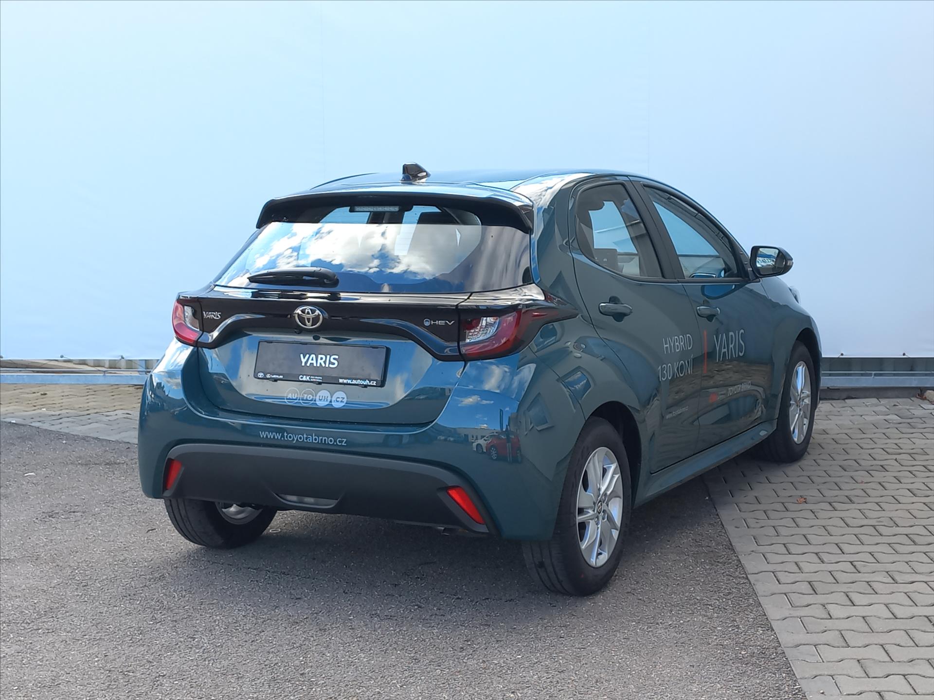 toyota-yaris-1-5-hybrid-e-cvt-116k-comfort - 2