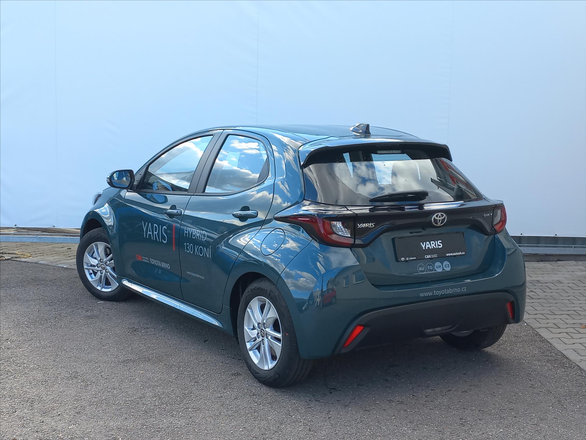 toyota-yaris-1-5-hybrid-e-cvt-116k-comfort - 6