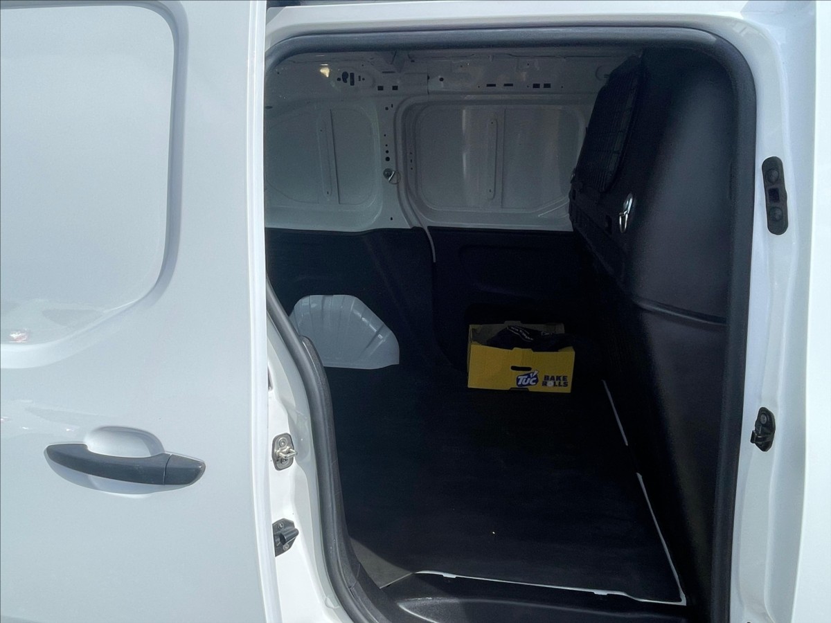 peugeot-partner-1-5-hdi - 9
