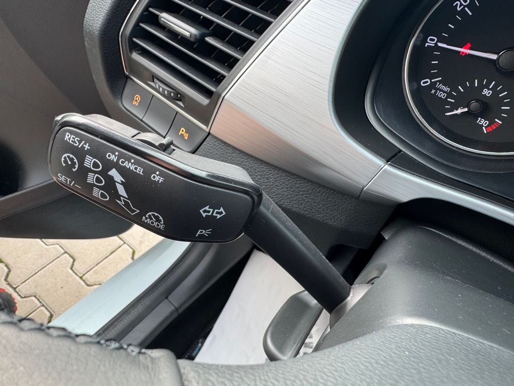 skoda-fabia-combi-1-0-tsi-ambition-drive - 9