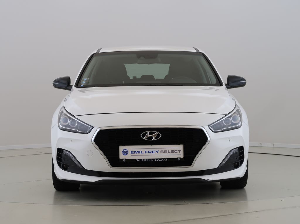 hyundai-i30-1-4-t-gdi-103kw-manual-kamera - 1