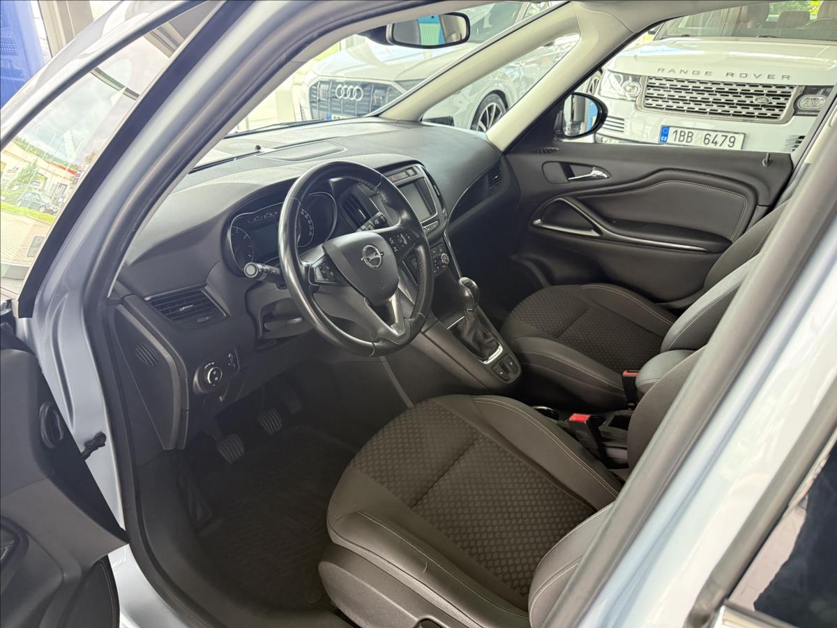 opel-zafira-1-4-103kw-serviska-2-maj-7mist - 6