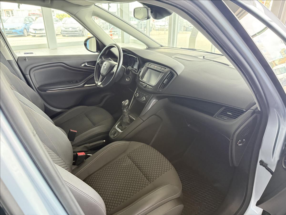 opel-zafira-1-4-103kw-serviska-2-maj-7mist - 7