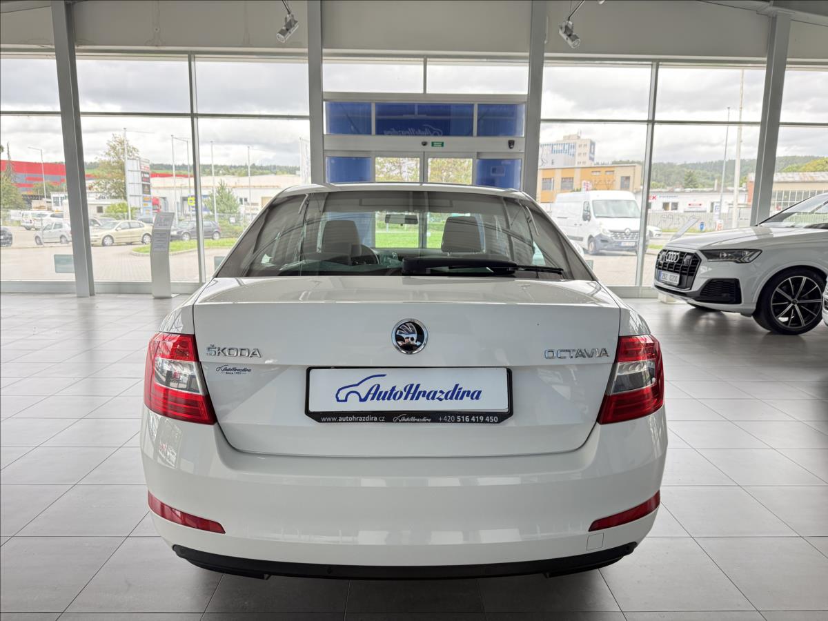 skoda-octavia-1-6-tdi-66kw-serviska-2-maj-cr - 4