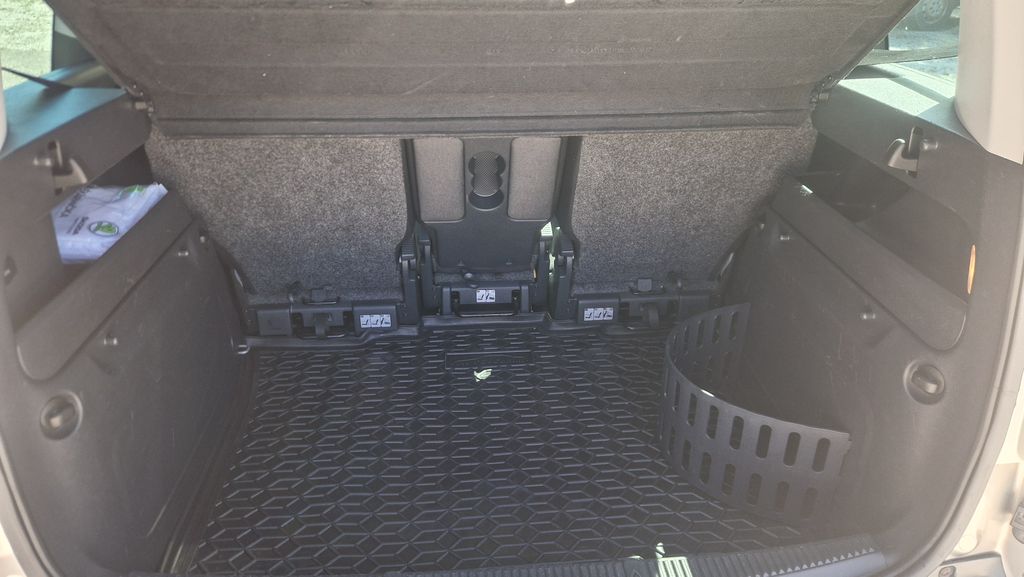 skoda-roomster-1-6-tdi - 7
