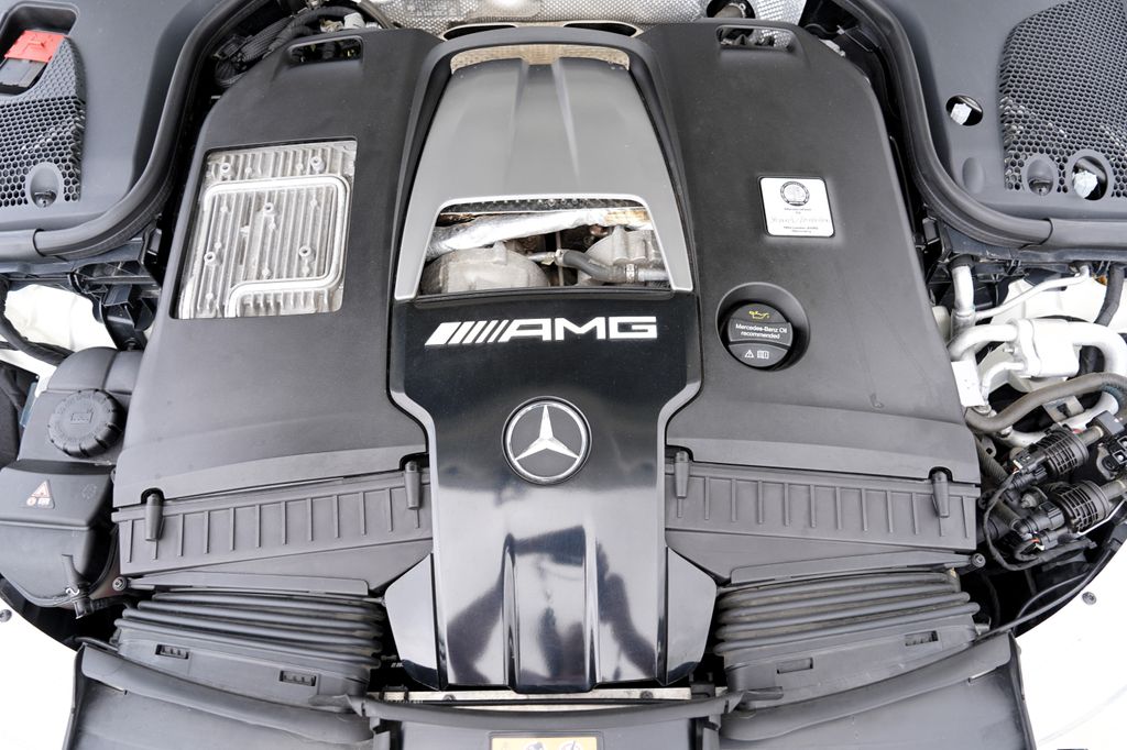 mercedes-benz-tridy-e-e63-s-amg-4matic-615-ps - 9