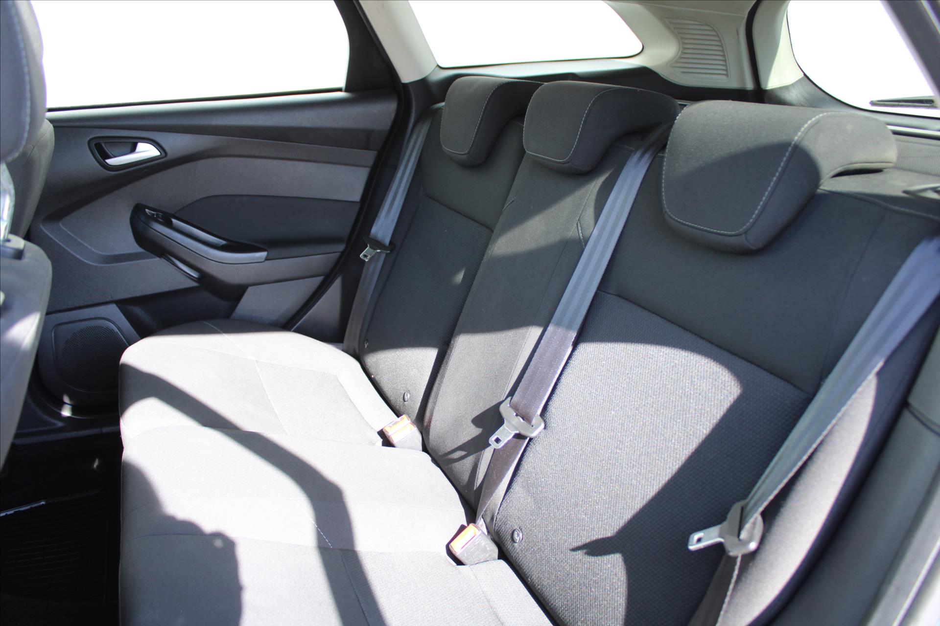 ford-focus-1-6-tdci-servisni-kniha-cr - 9