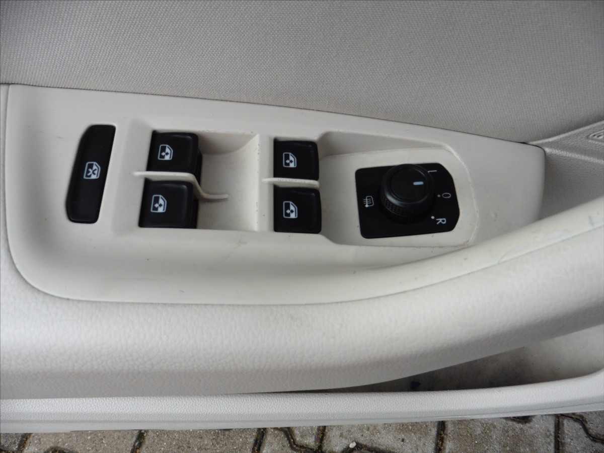 volkswagen-passat-variant-1-4-tsi-comfortline - 7