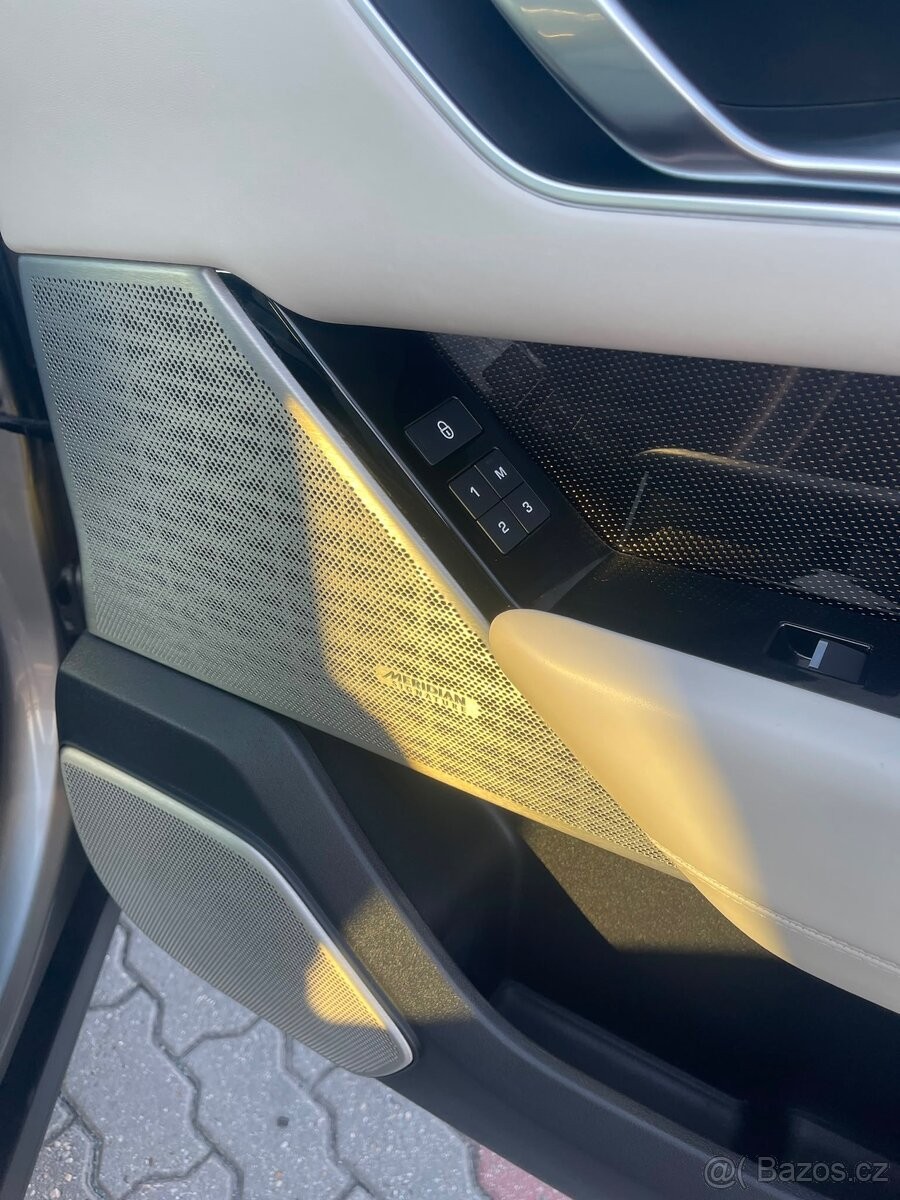 land-rover-range-rover-velar-3-0-v-nejvyssim-stupni-vybavy-hse - 7