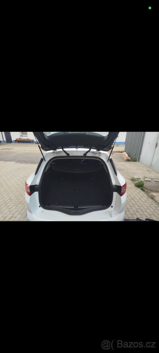 renault-megane-1-5-renault-megane-iv-grandtour - 5