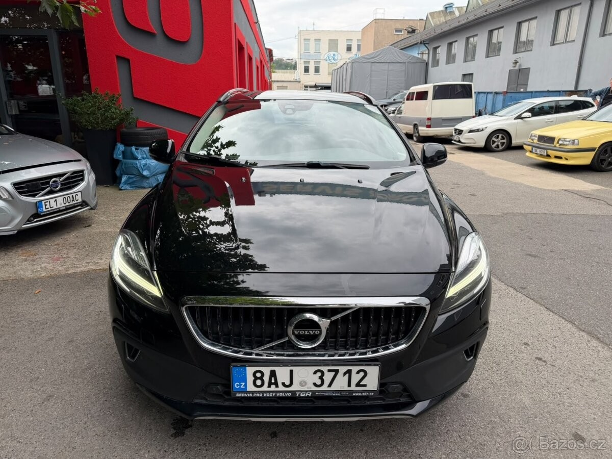 Volvo V40 2,0   T5 AWD Polestar 186 kW, automa