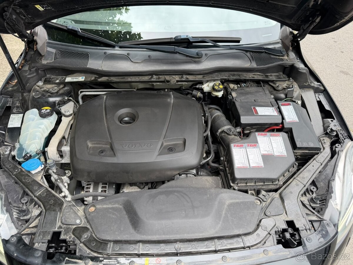 volvo-v40-2-0-t5-awd-polestar-186-kw-automa - 3