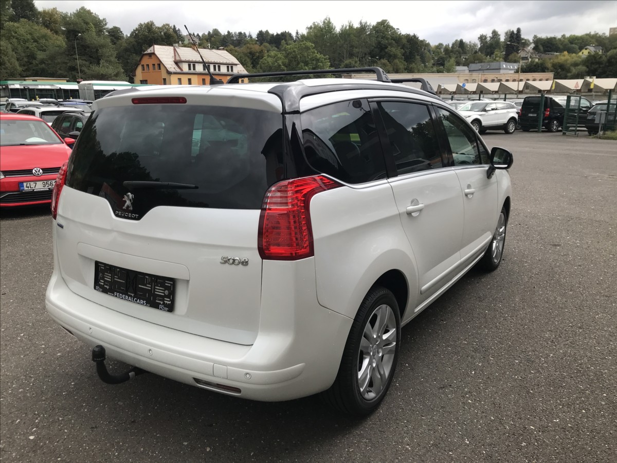 peugeot-5008-1-6-hdi-88kw-automat - 4