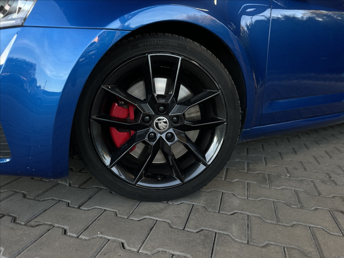 skoda-octavia-2-0-tdi-135kw-rs-challenge - 5