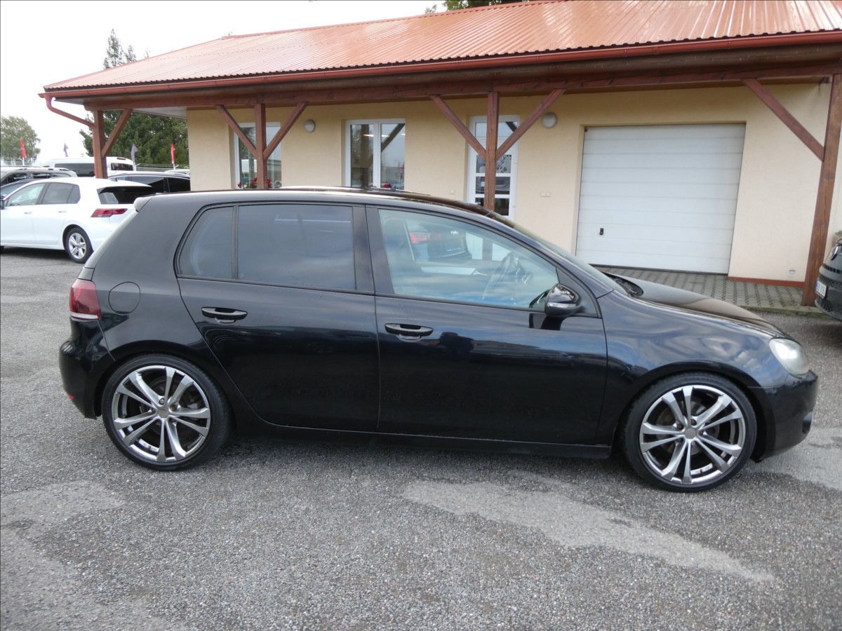 volkswagen-golf-1-4-tsi-90kw-2xkola-po-servise - 1