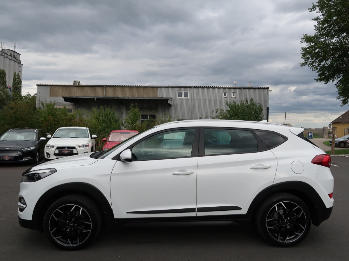 hyundai-tucson-1-7-crdi-85kw-1majcr-navi-tazne - 4