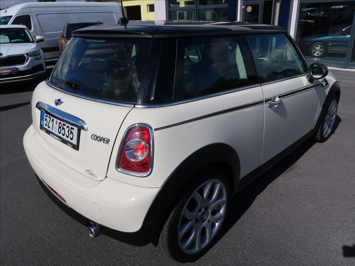 mini-cooper-1-6-i-90kw-1majcr-automat-53tkm - 2