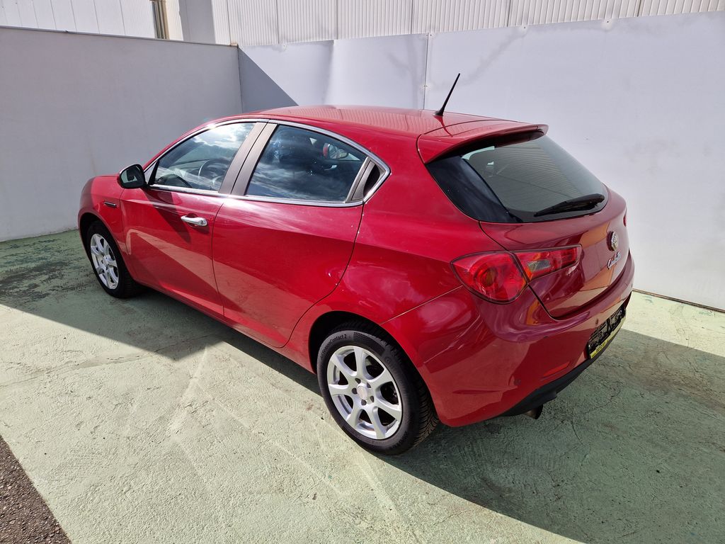alfa-romeo-giulietta-turismo-1-4-t-120 - 3