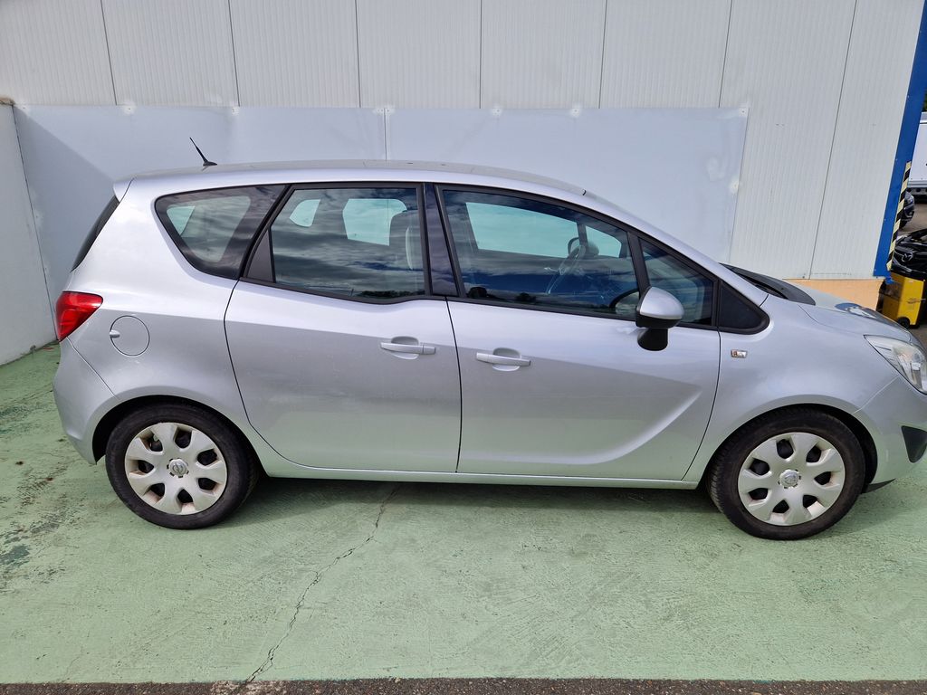 opel-meriva-1-4-t - 4