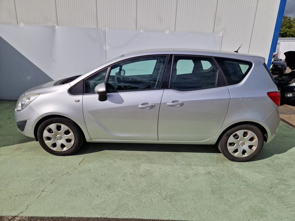 opel-meriva-1-4-t - 5