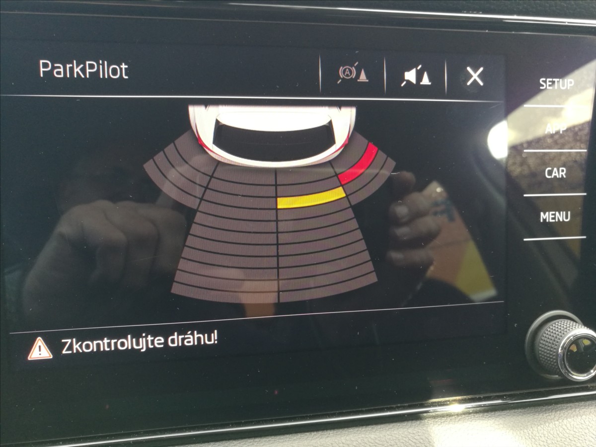 skoda-karoq-1-5-tsi-1-majitel - 6