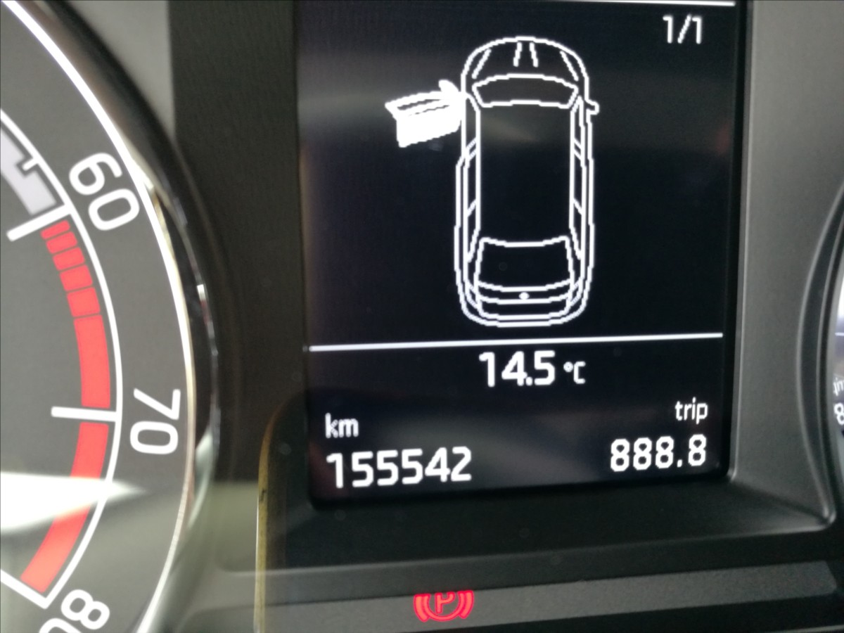 skoda-octavia-1-5-tsi-1-majitel-kombi - 5