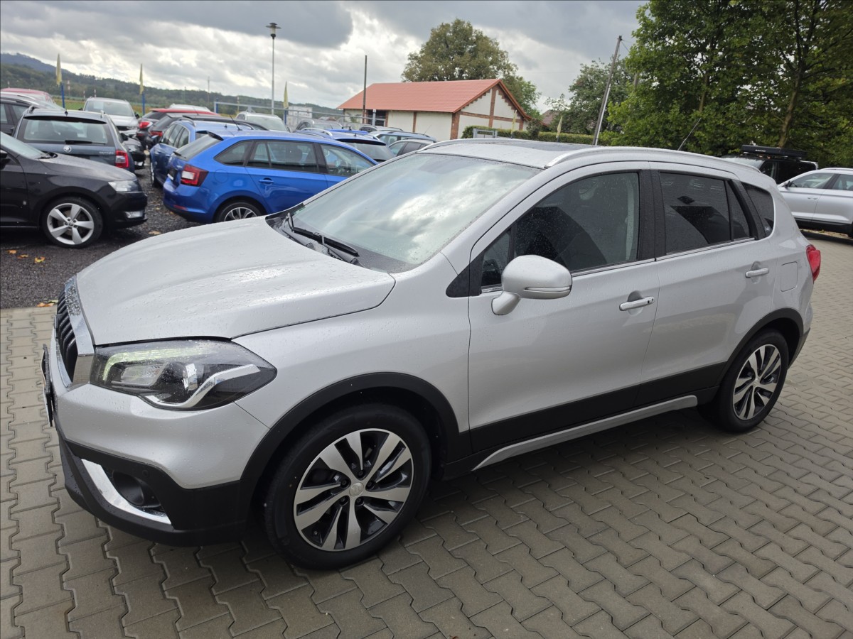 suzuki-s-cross-1-4-mild-hybrid-allgrip-premium - 9
