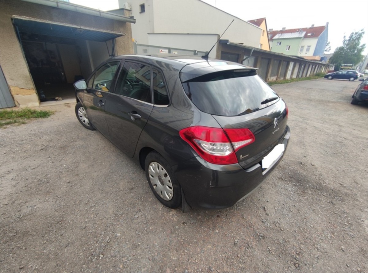 citroen-c4-1-6-vti - 3