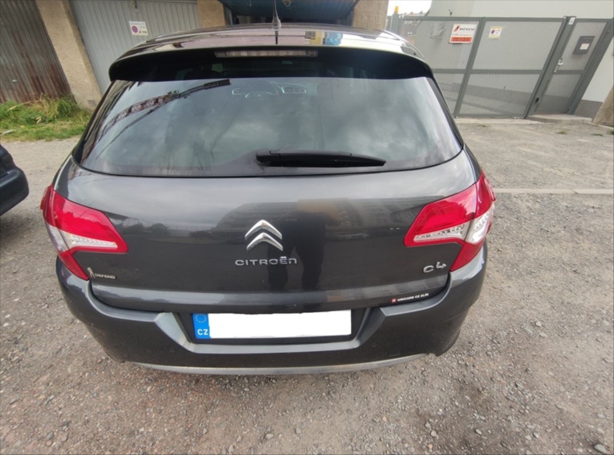 citroen-c4-1-6-vti - 7