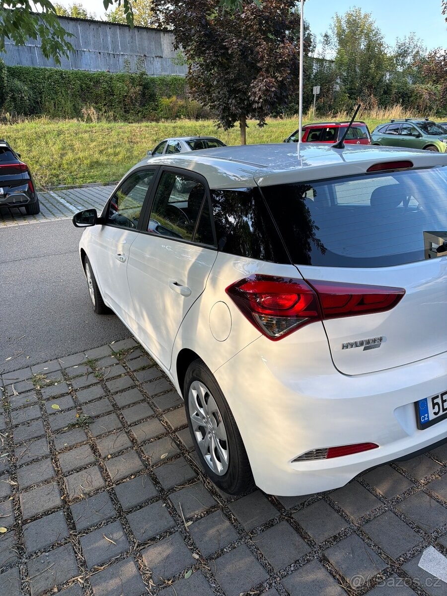 hyundai-i20-1-3-cr-71-tis-km-nova-stk - 7