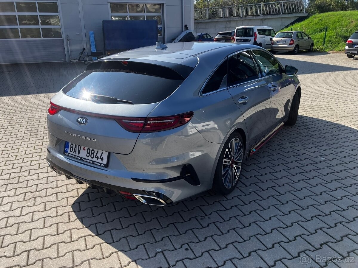kia-proceed-1-6-tgdi - 1