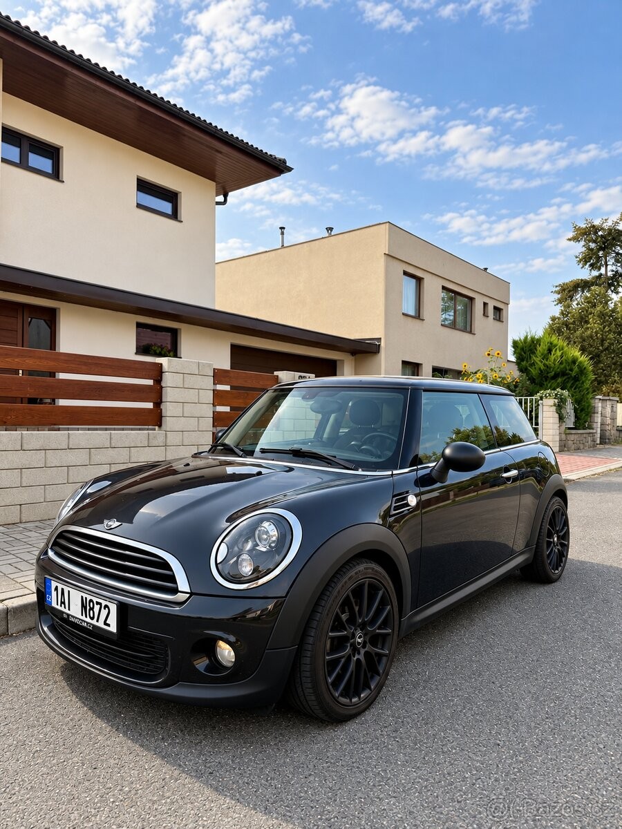 Mini One 1,6   i, 3 dveře, 106 000km