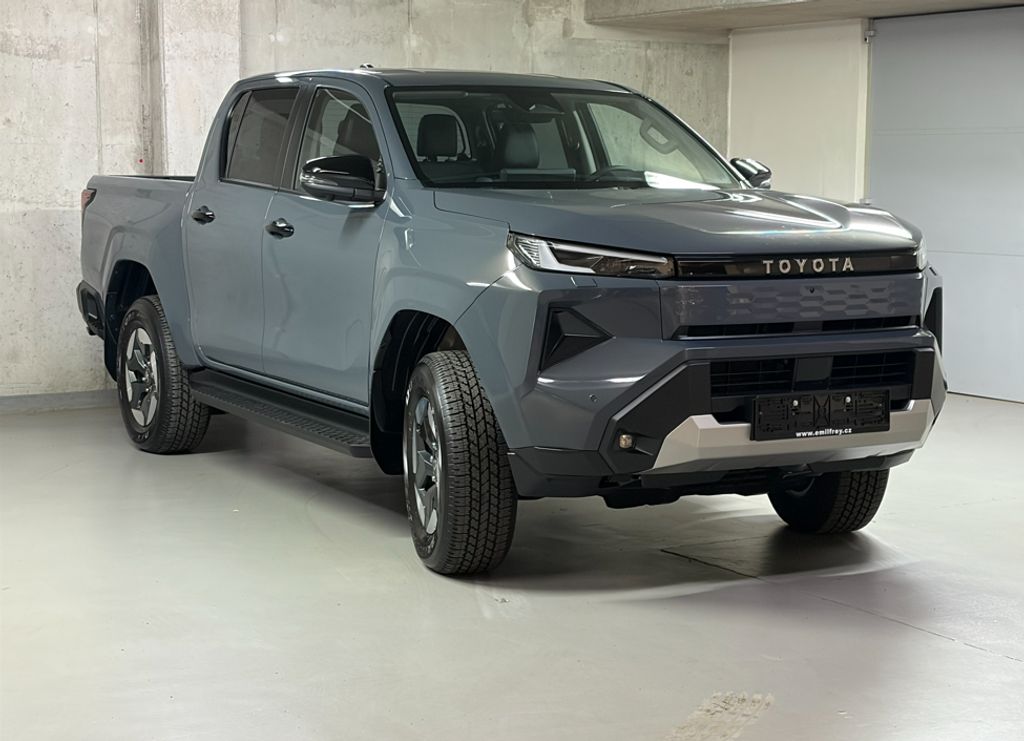 toyota-hilux-bev-at-double-cab-executive-4x4 - 2
