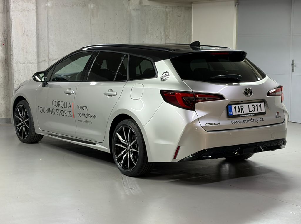 toyota-corolla-2-0-hev-gr-sport - 6