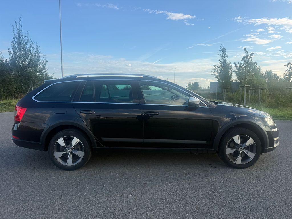 skoda-octavia-2-0-tdi-scout-4x4-dsg-tz - 5