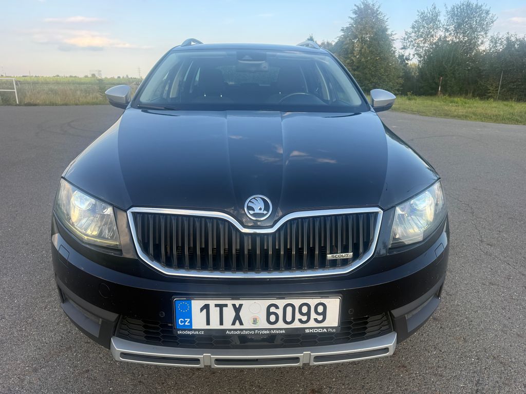 skoda-octavia-2-0-tdi-scout-4x4-dsg-tz - 7