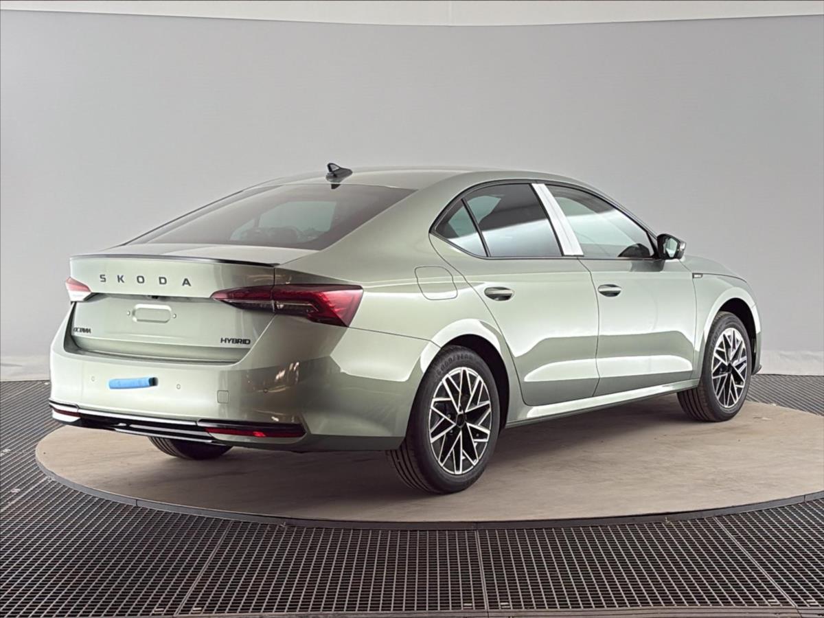skoda-octavia-1-5-tsi-sportline-dsg - 1