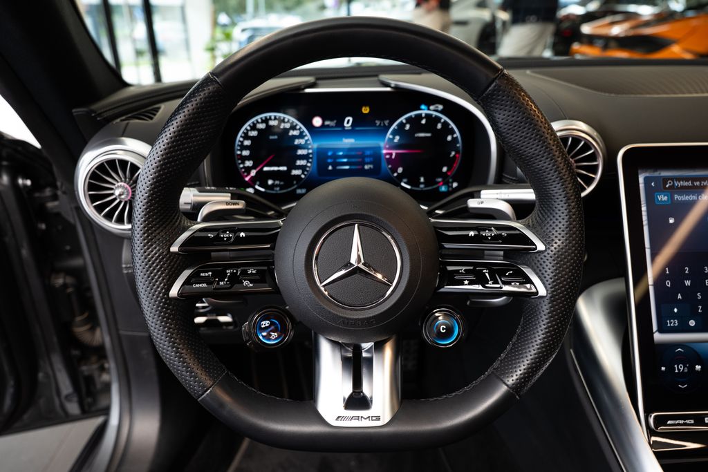 mercedes-benz-sl-4matic - 5