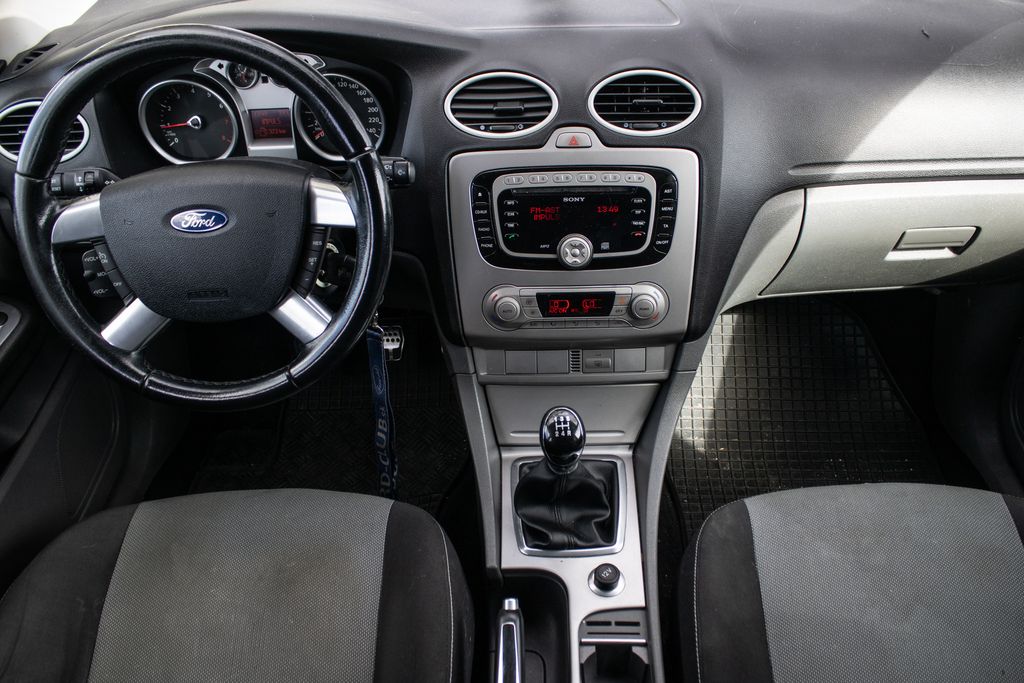 ford-focus - 9